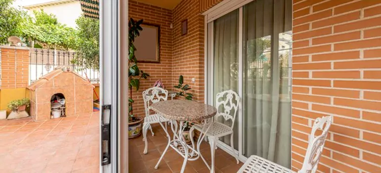 Adding Porch Enclosures To Your Home in Shoreacres, Ontario