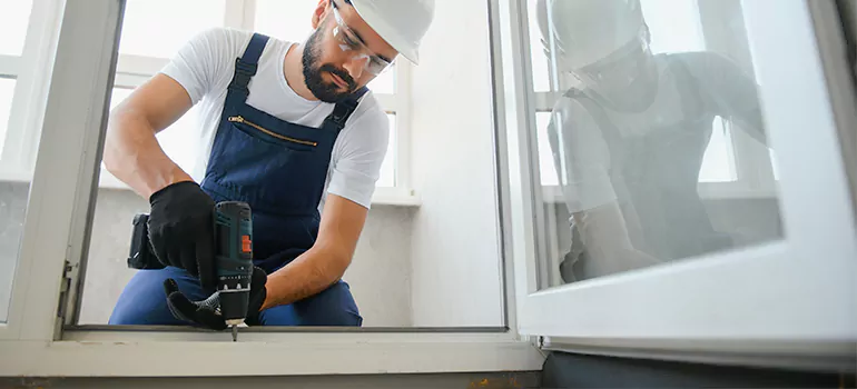 Replace Broken Window Pane in Burlington, ON